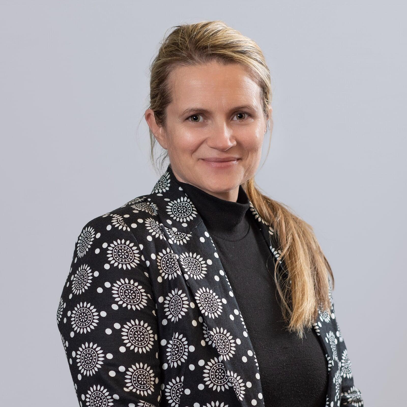 Photo of Jacqui Ion